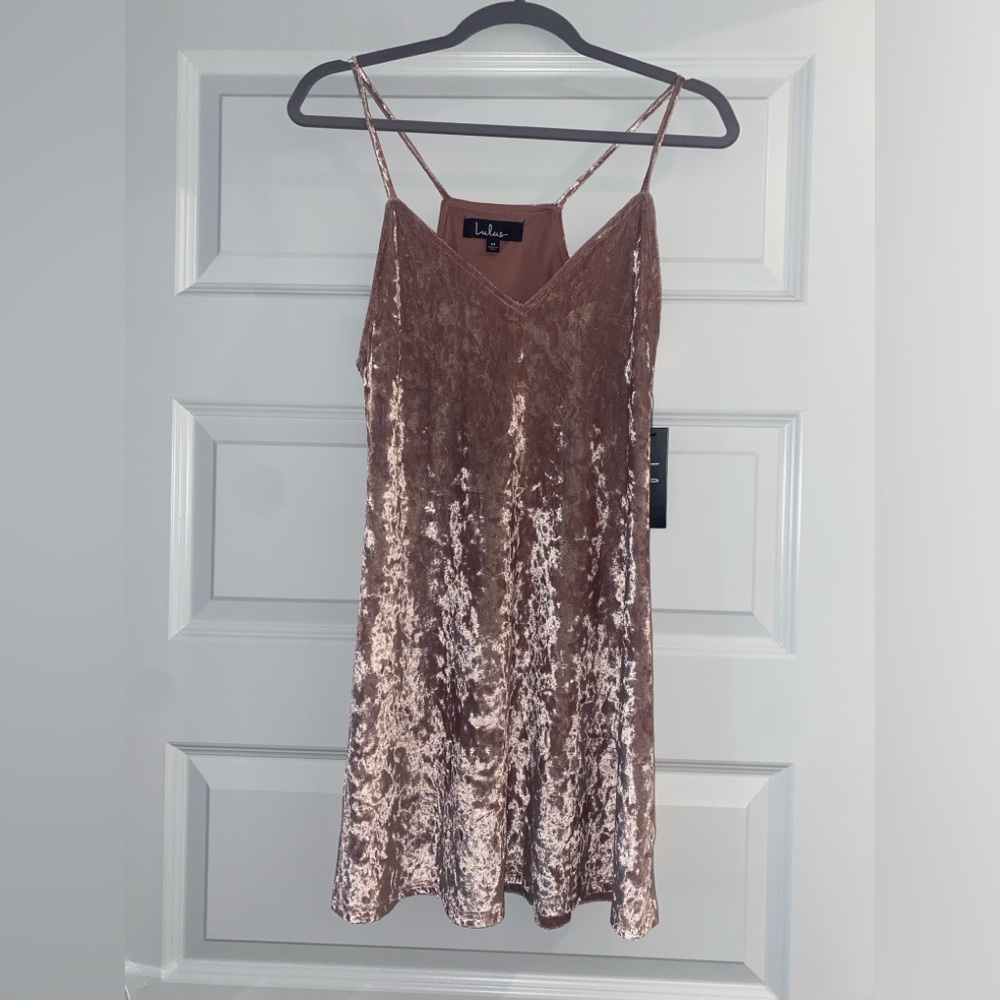 NWT Lulu's Womenās Velvet Pink Mini Dress - Medium